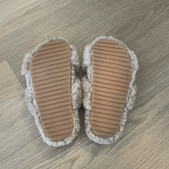 zara girls slippers - Picture 2 of 2